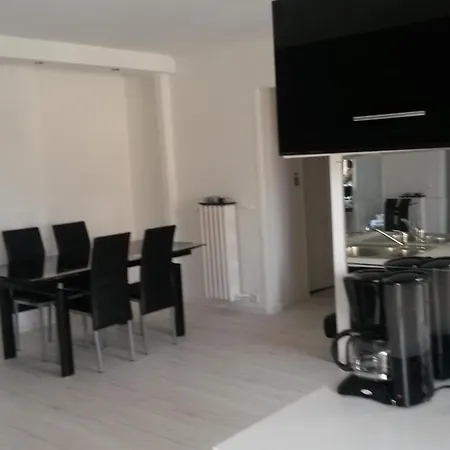 Alexandre Iii Apartment *